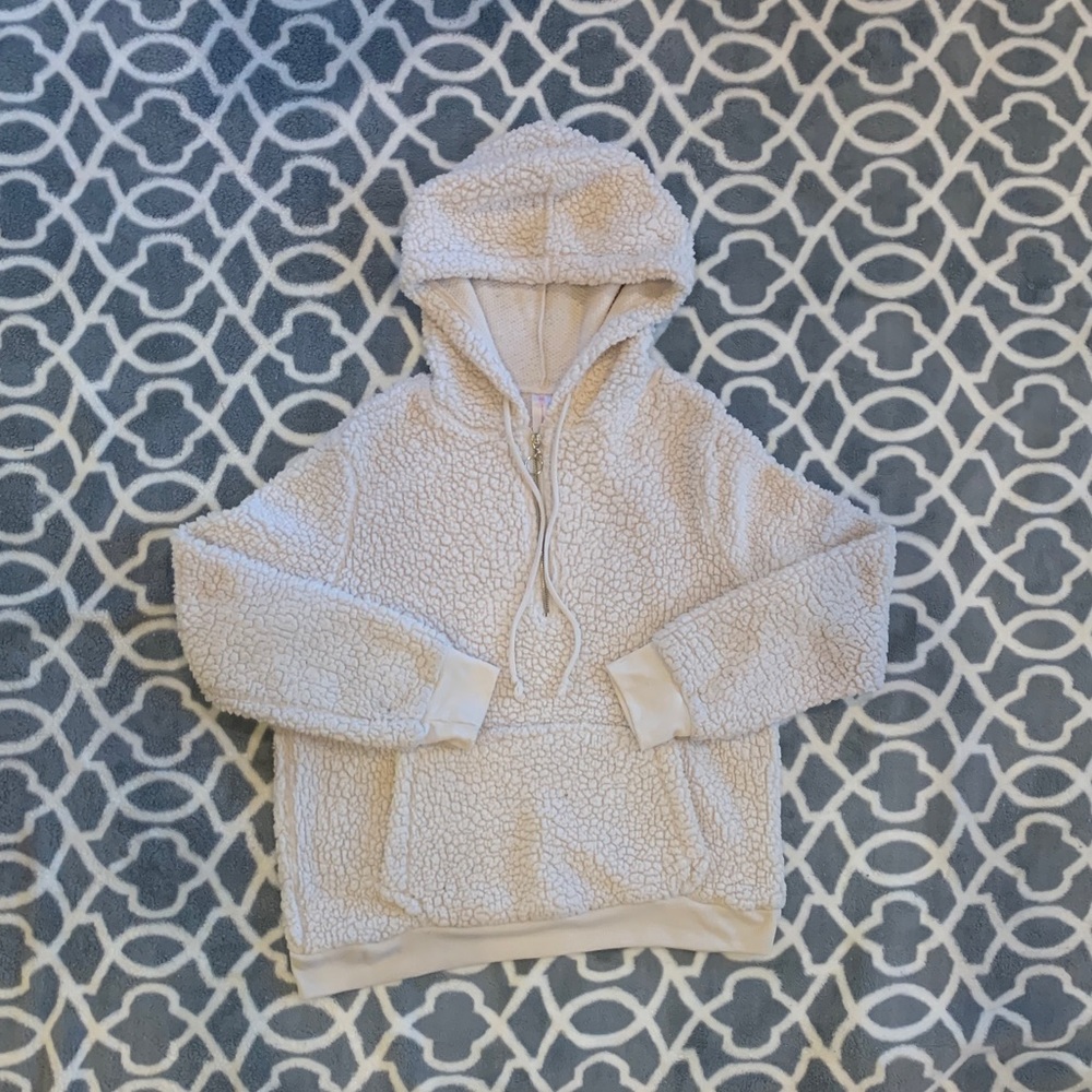 Hooded teddy pullover
